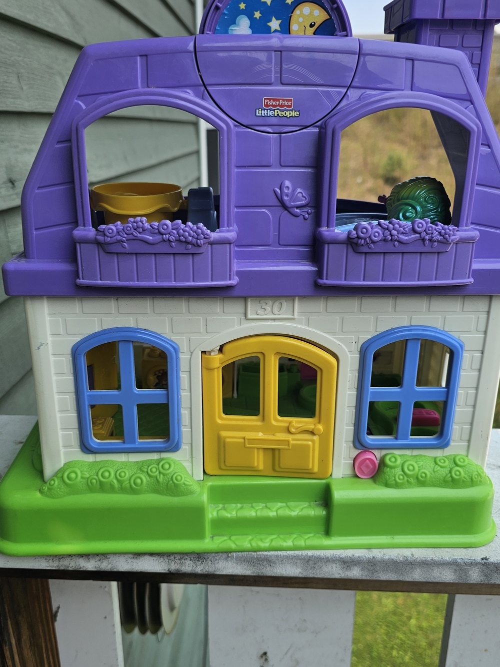 Dollhouse Purple, White & Green Little People Playhouse with Yellow Door